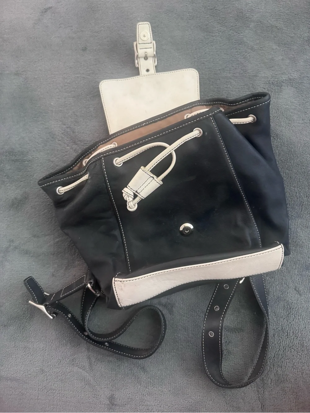 Vintage Coach Legacy Soft Small Backpack 9569 Navy Blue Leather White Trim Y2K